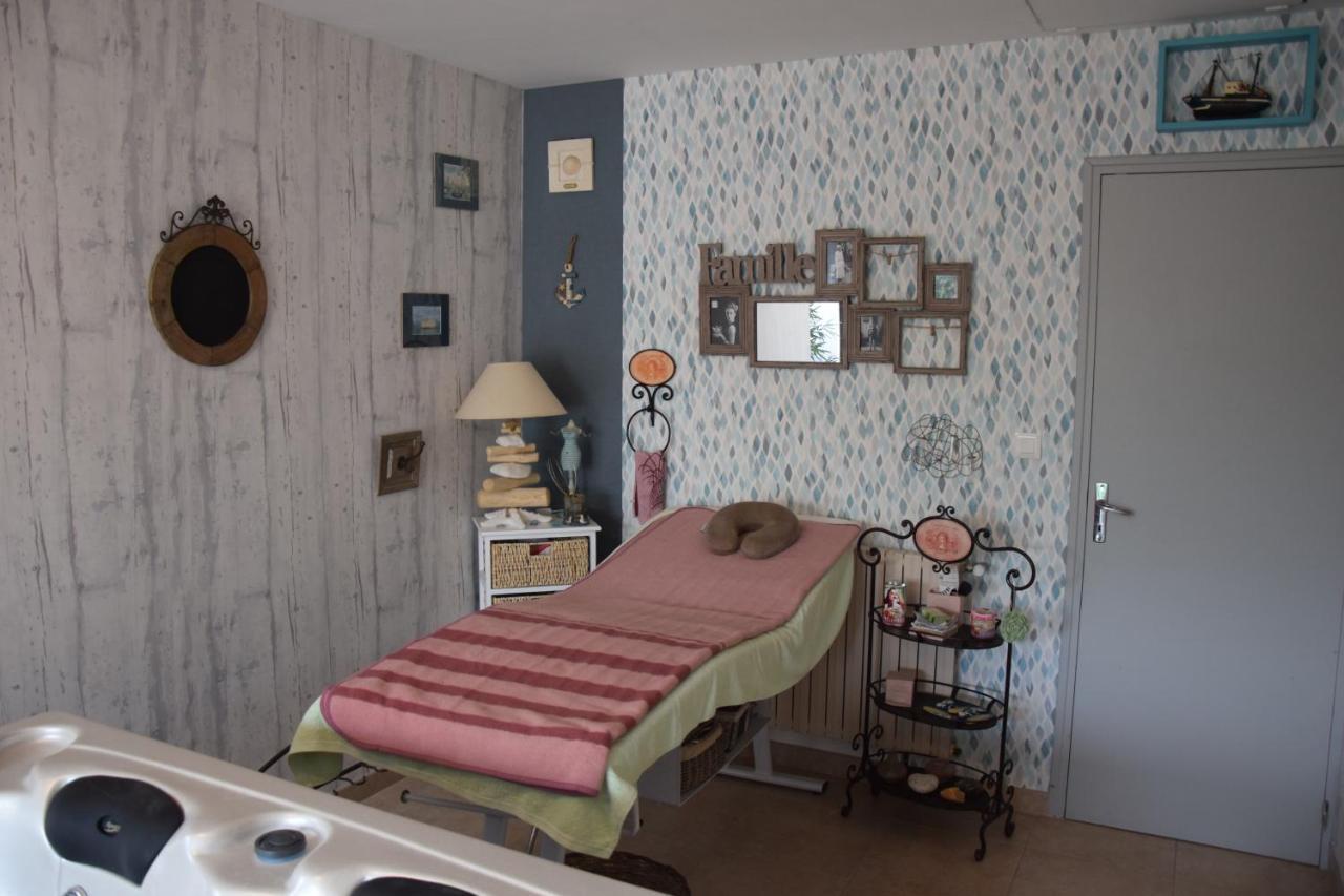 Au Gue Du Bois Bed & Breakfast Neuville-de-Poitou Ngoại thất bức ảnh